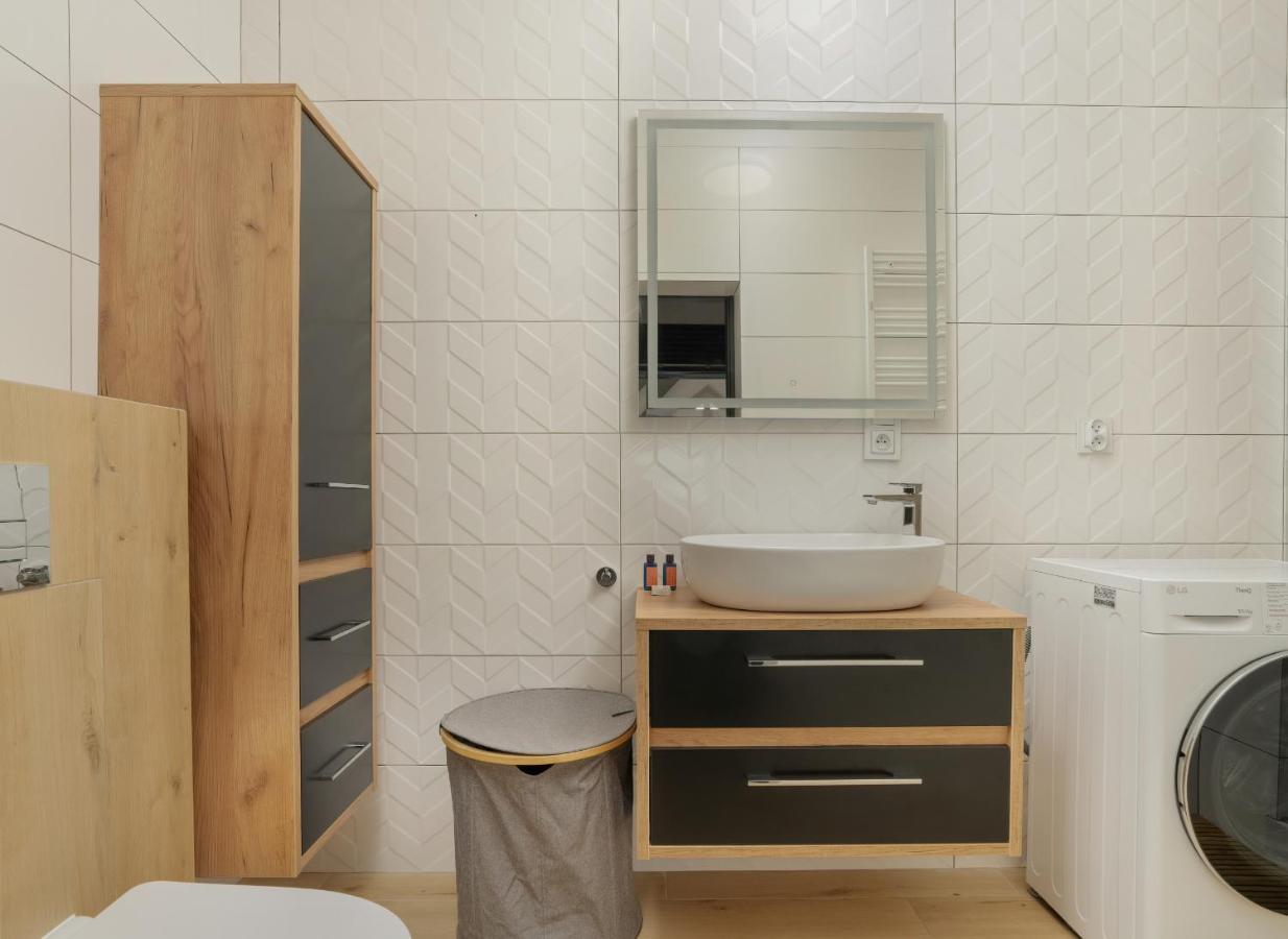 Komeda Apartment Hidden In Poznan Old Town By Noclegi Renters Eksteriør bilde